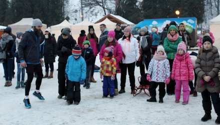 Kibice na placu Hoffa