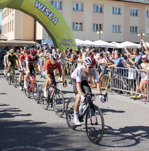 Michał Kwiatkowski (z przodu) - zwycięzca etapu