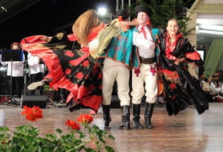 Fragment występu zespołu "Mazury"