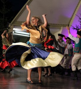 Fragment występu zespołu "Mazury"