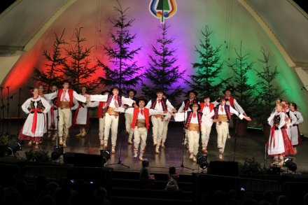 Fragment występu zespołu "Mazury"