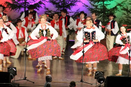 Fragment występu zespołu "Mazury"
