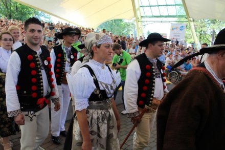 Wejście wiślan na scenę amfiteatru