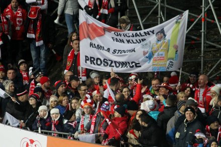 Publiczność na skoczni w Malince