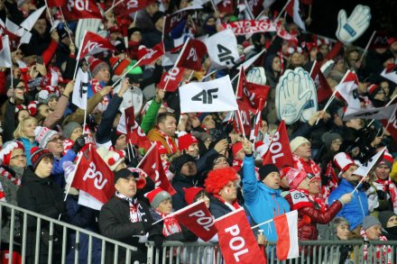 Publiczność na skoczni w Malince