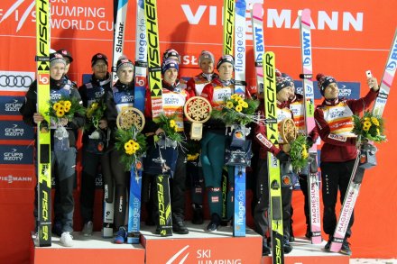 Podium zawodów drużynowych