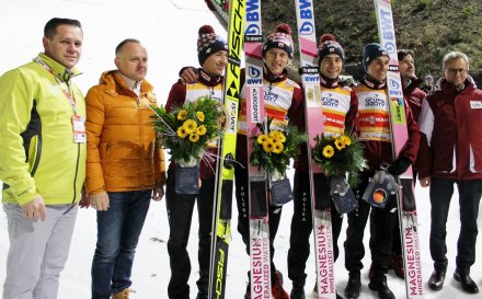 Polska drużyna z burmistrzem Tomaszem Bujokiem