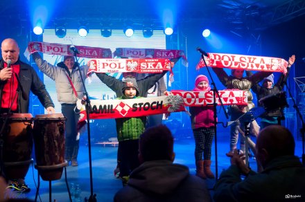 Szale w górę - kibice się spisali