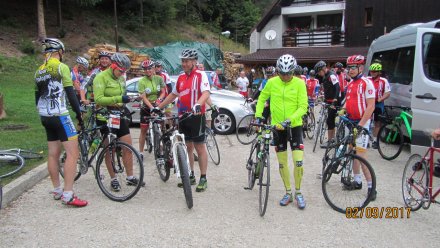 Rowerzyści szykują się na kolejny odcinek drogi