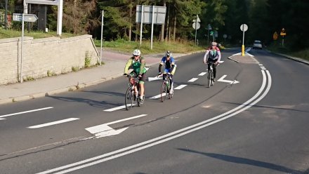 Rowerzyści na trasie