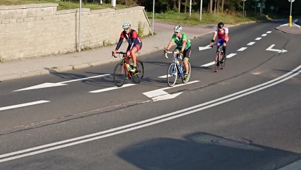 Rowerzyści na trasie