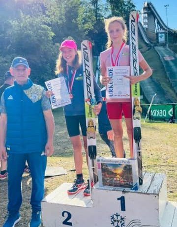 Zawodnicy WSS na podium