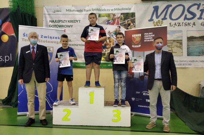 Michał Pilch na II stopniu podium