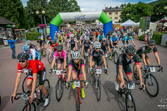 Start zawodów na rynku miasta/fot. Michał Kuźma