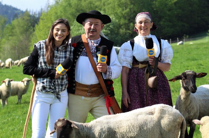 Państwo Kędziorowie z prowadzącą Dianą Kautz