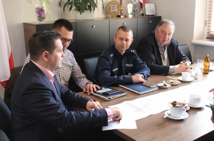 Uczestnicy spotkania w Urzędzie Miasta