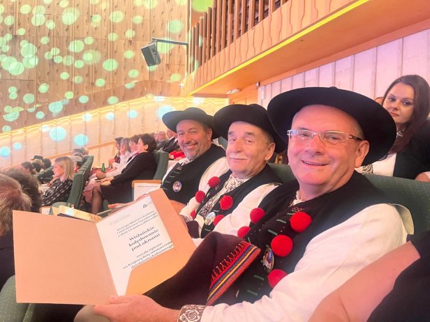 wiślańskie śpiewanie pod oknami