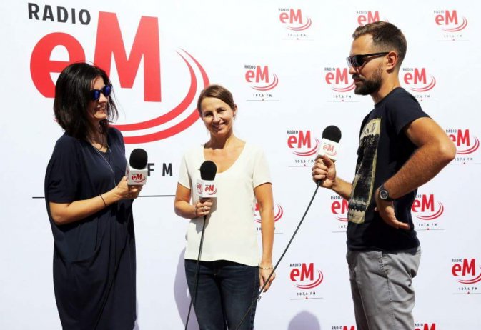 Katarzyna Swęda z Centrum Informacji Turystycznej w rozmowie z dziennikarzami