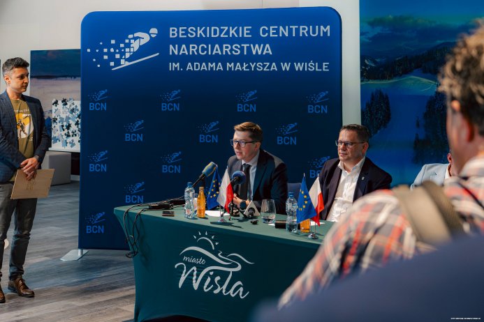 Konferencja prasowa przed otwarciem Beskidzkiego Centrum Narciarstwa