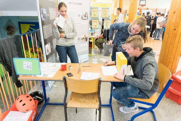 Gra o życie i jedna ze stacji