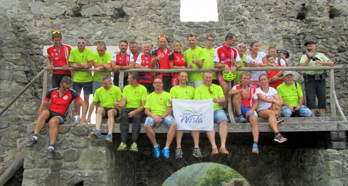 Pamiatkowe zdjęcie z kolegami i koleżankami ze Słowacji