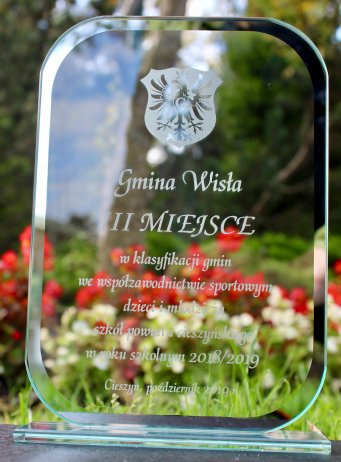 Statuetka dla Wisły za III miejsce w rywalizacji gmin powiatu cieszyńskiego