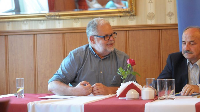 Fragment debaty o regionalizmie