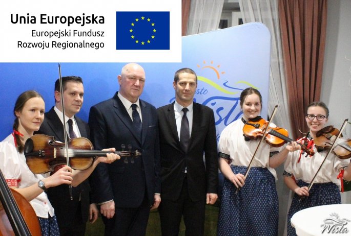 Pamiątkowe zdjęcie gości Klub Seniora