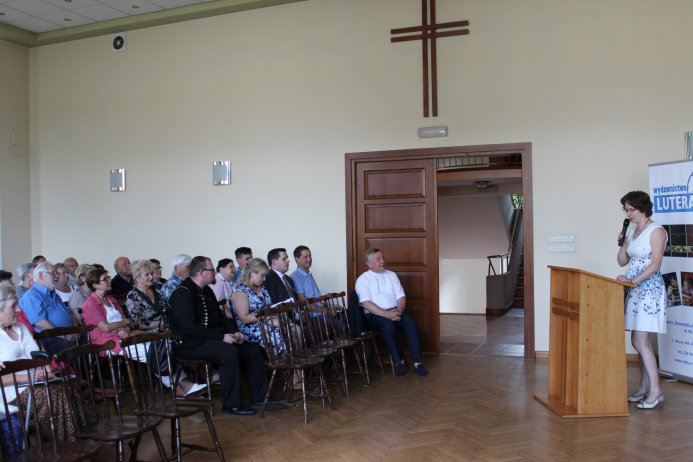 Pani Dyrektor Biblioteki podczas przemówienia
