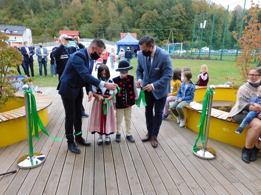 Uroczyste przecięcie wstęgi