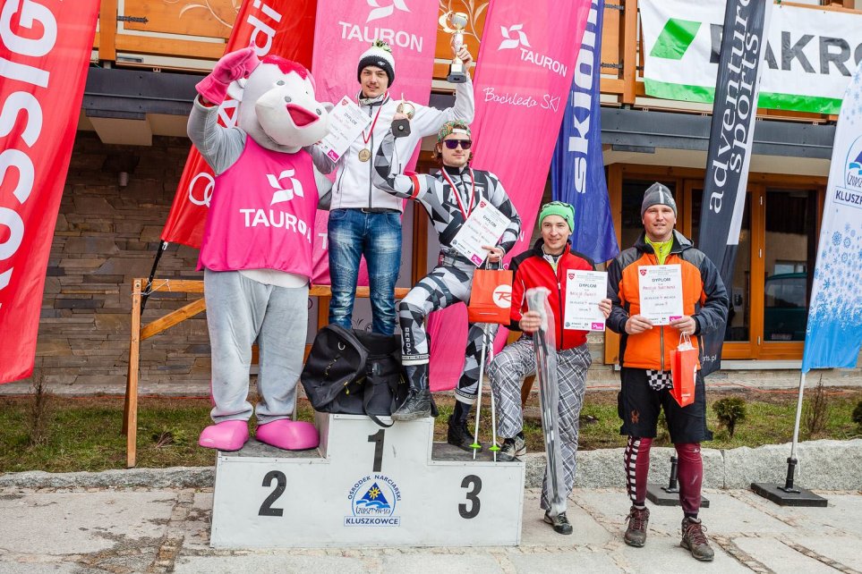 Marcin Czyż na najwyższym stopniu podium