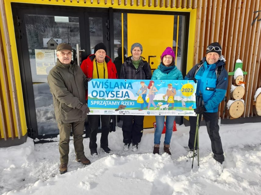 Uczestnicy spotkania rozpoczynającego wyprawę