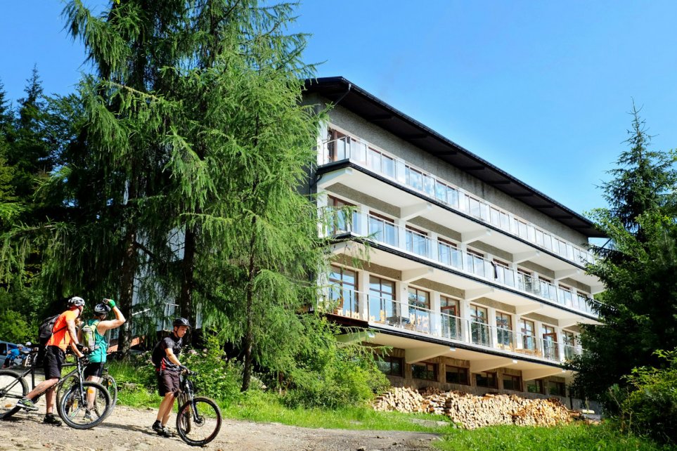 Budynek schroniska na Przysłopiu