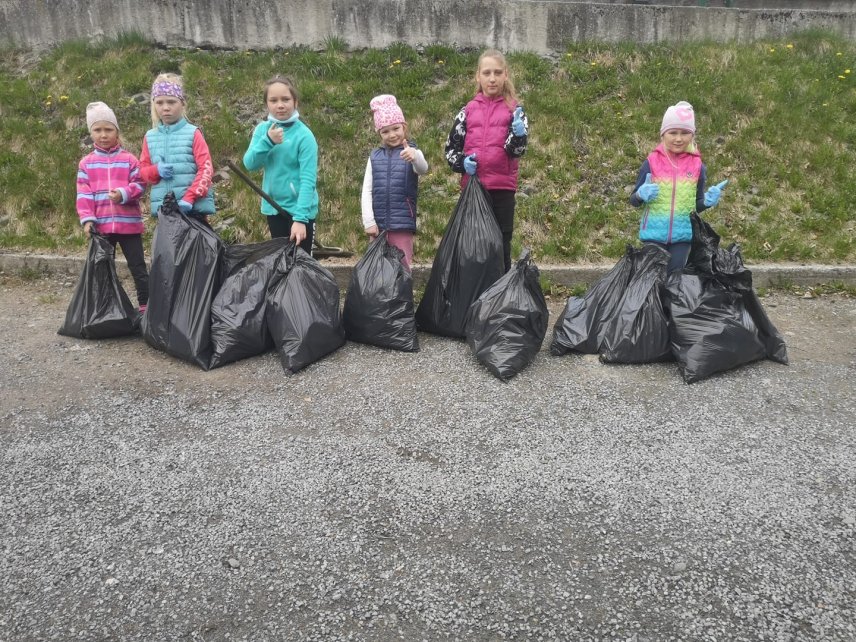Sprzątanie Wisły/fot. Aleksandra Bujok