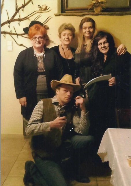 Grupa Teatralno - Kabaretowa " EMOCJA"