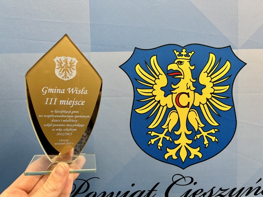 Gala Sportu Powiatu Cieszyńskiego - statuetka dla Gminy Wisła