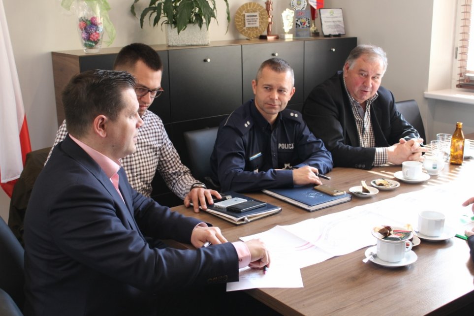 Uczestnicy spotkania w Urzędzie Miasta