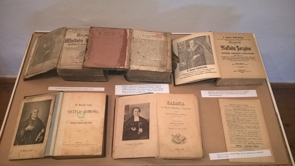 Księgi z muzealnej ekspozycji