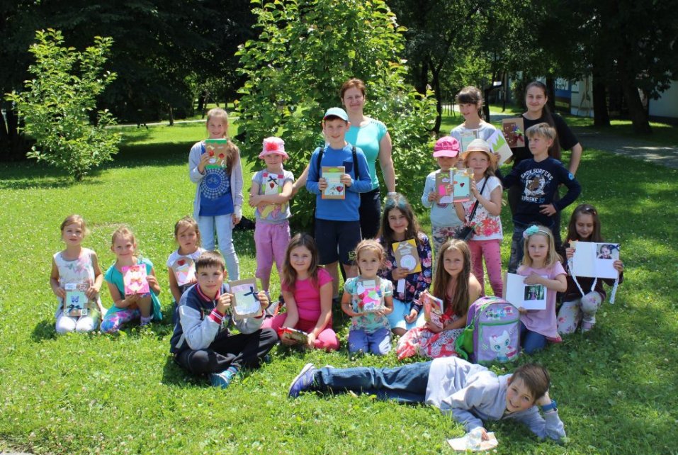 Uczestnicy Letniej Akademii Zabaw