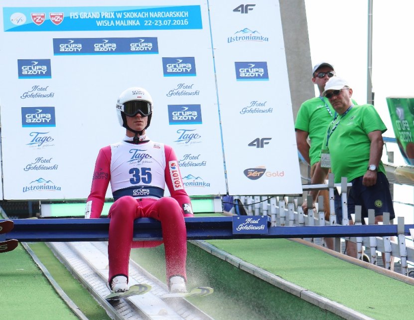 Piotr Żyła na belce startowej