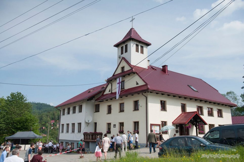 Zdjęcie aktualne kościoła